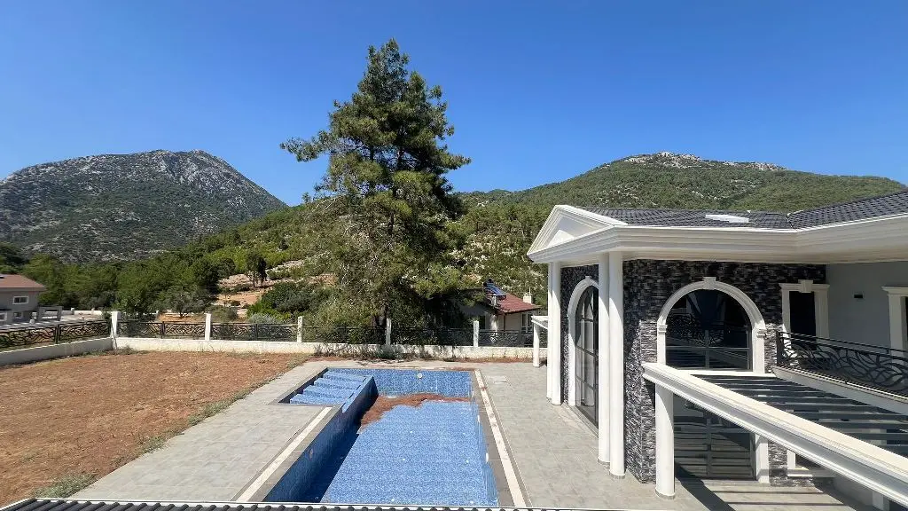 Uzumlu home